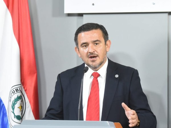 Senado rechaza interpelación a ministro de Educación, Eduardo Petta | Paraguay en Noticias