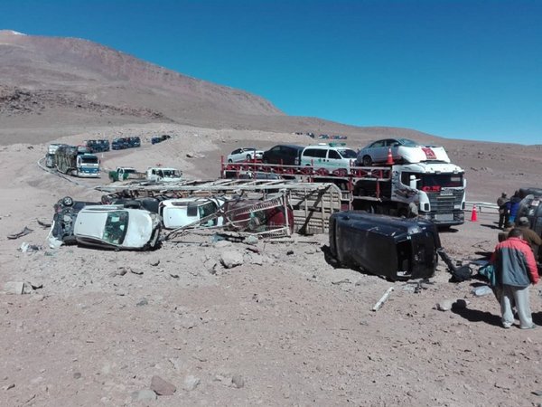 Dos paraguayos resultan heridos en accidente de tránsito en Chile | Paraguay en Noticias