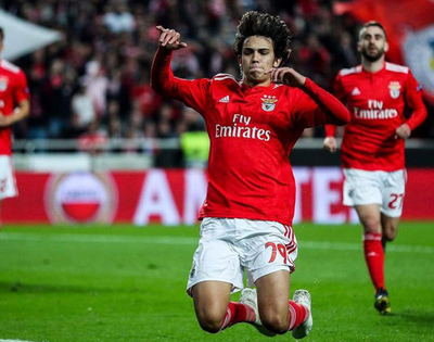 Benfica golea en casa al Eintracht Frankfurt