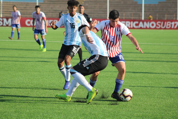 Argentina golea a Paraguay y clasifica al Mundial
