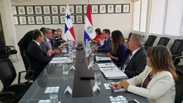 Paraguay y Panamá se complementarían como plataformas comerciales