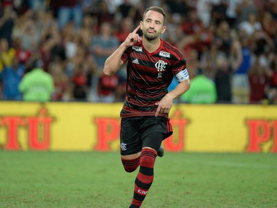 Flamengo le hizo media docena de goles al San José