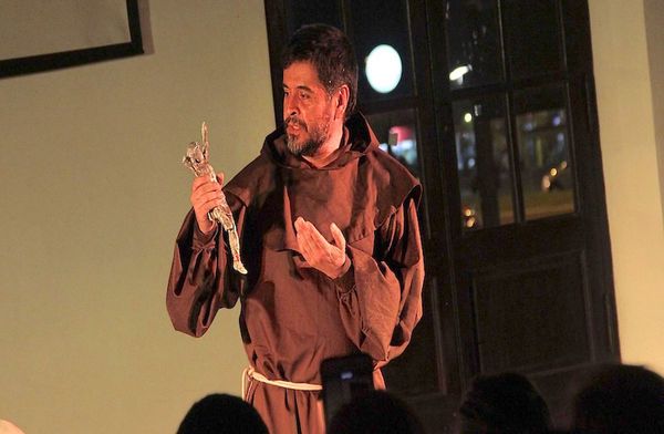 Drama y comedia suben en varios escenarios asuncenos