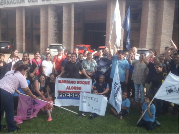 A crisis por rubro se suma la falta de merienda y gratuidad