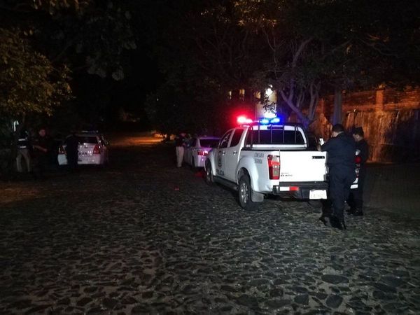 Millonario asalto a una familia en barrio Sajonia