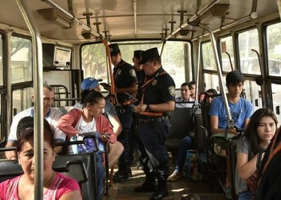 Policía hace controles sobre ruta I - Nacionales - ABC Color