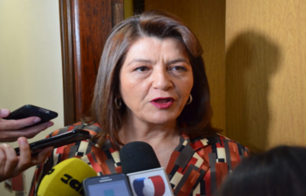 "A mí me ofrecieron algunas bancadas de otros Partidos apoyarme p ...