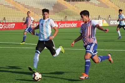 La Albirroja cae mal, pero sigue en disputa por el pase al Mundial - ADN Paraguayo