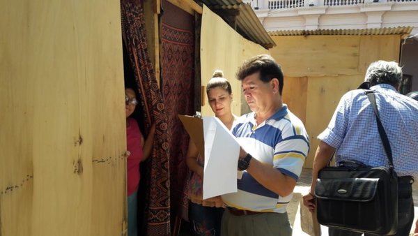 Notifican a ocupantes de plazas céntricas | Paraguay en Noticias