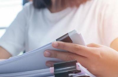 Joven incluyó un meme en su currículum para pedir trabajo y se volvió viral - C9N