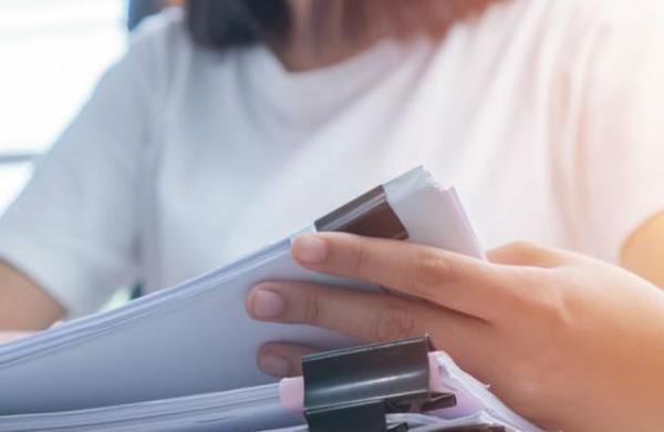 Joven incluyó un meme en su currículum para pedir trabajo y se volvió viral - C9N