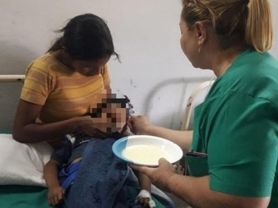 Niño de 5 años murió por deshidratación en medio de la inundación