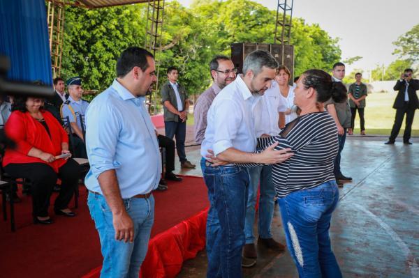 Pequeños productores y jóvenes de Canindeyú reciben aportes del Gobierno