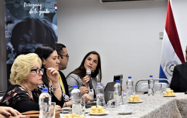 Mitic diseñará estrategias de comunicación del proceso de transformación educativa | Paraguay en Noticias