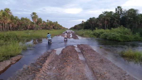 Inundación en Fuerte Olimpo: Ya no hay trabajo y comercios están desabastecidos » Ñanduti