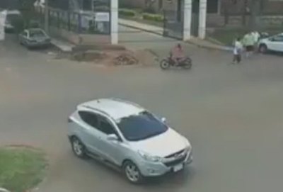 ¿Un póra condujo una camioneta? (Vídeo)