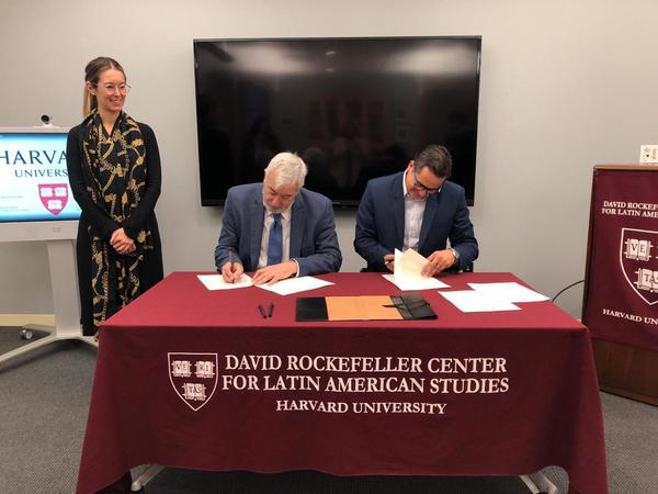 BECAL y Harvard firmaron un acuerdo para el área de la investigación - ADN Paraguayo