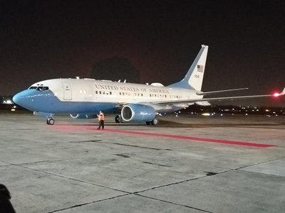 Pompeo llega a Paraguay