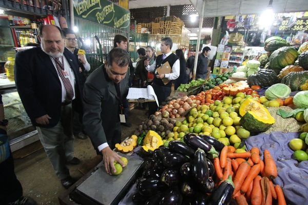 El FMI proyecta un encarecimiento de la canasta local de 3,6%