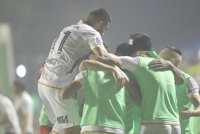SIN QUERER QUERIENDO El “Indio” flechó a Capiatá