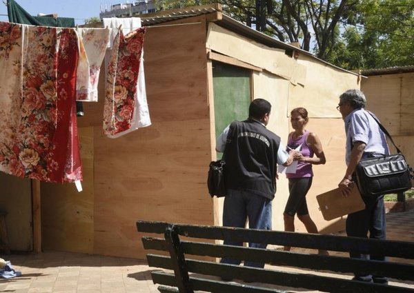 Comuna notifica orden de despeje a damnificados - Edicion Impresa - ABC Color