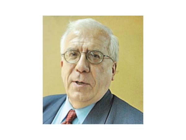 Dos presidentes de la República por tres