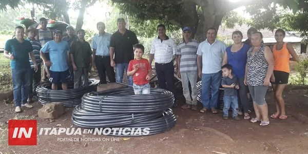 TRABAJAN PARA EXTENSIÓN DE RED DE AGUA POTABLE EN NVA. ALBORADA.