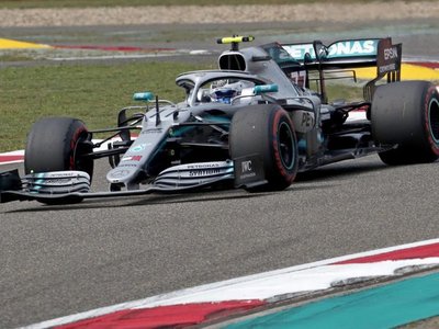 Bottas buscará desde la 'pole' en China hacer sombra al líder Hamilton