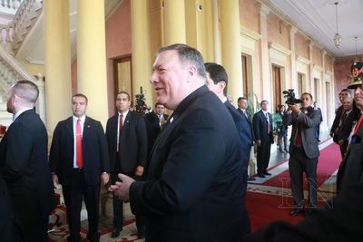 Mario Abdo se reúne con Mike Pompeo