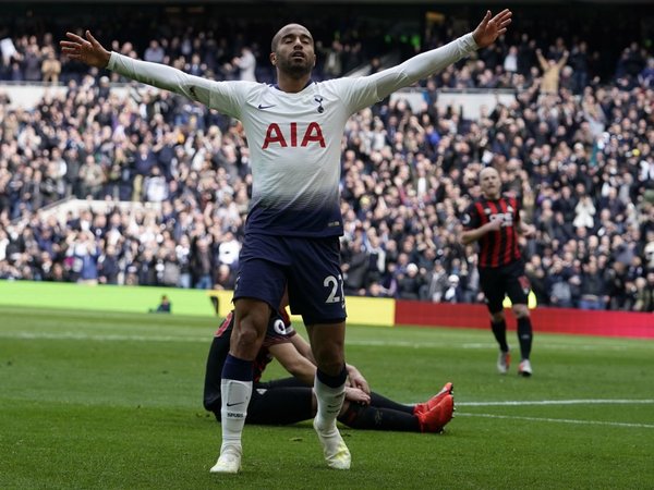 Tottenham golea al Huddersfield