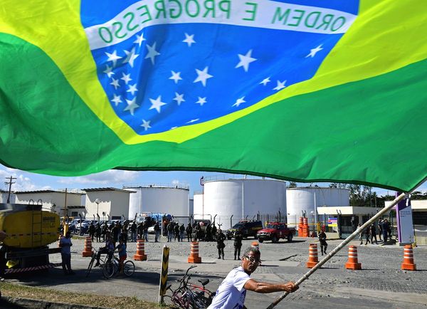 Acciones de Petrobras se hunden un 7% por temor de injerencia política