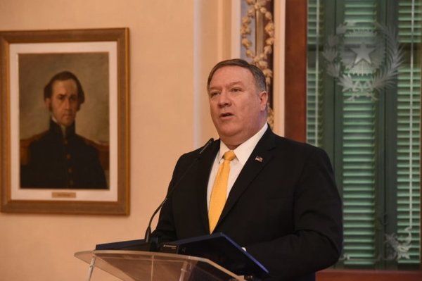 Pompeo destaca la democracia y el crecimiento económico del Paraguay