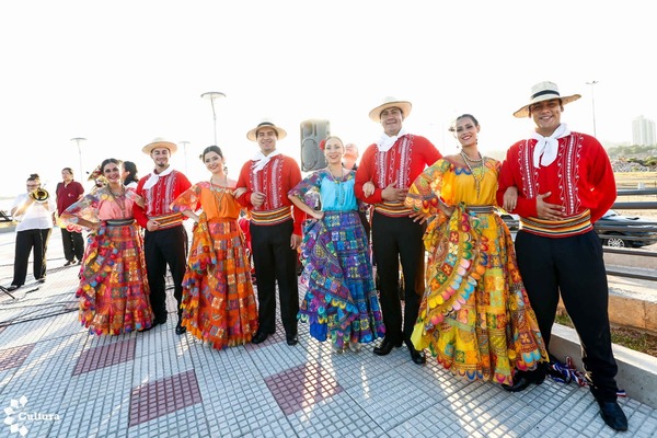 “Viví la Semana Santa” en la Costanera de Asunción - ADN Paraguayo