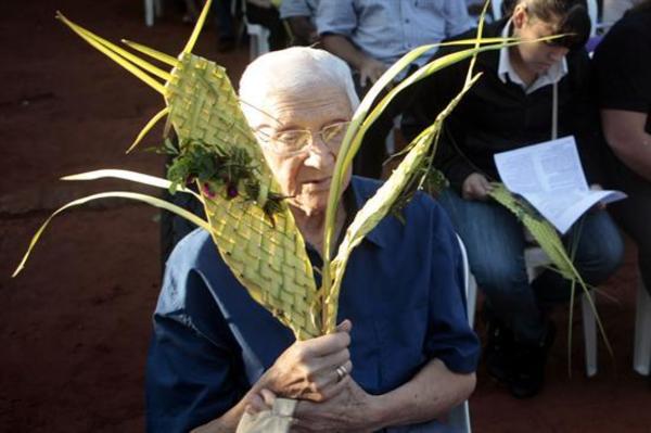 Preparan el tradicional pindo karai a lo largo y ancho del país - ADN Paraguayo