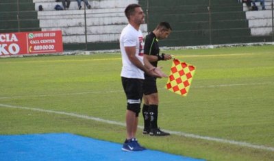 “El línea me dijo 'sos una mierda, hijo de p...'” - Deportes - ABC Color
