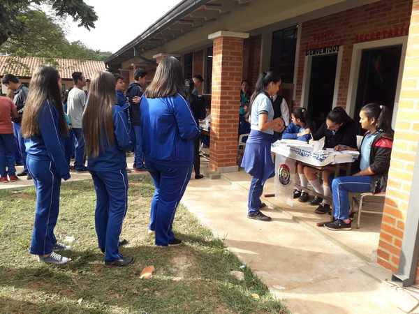 Estudiantes de misiones renuevan autoridades - ADN Paraguayo