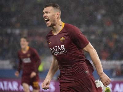Dzeko mantiene vivo el sueño Champions del Roma