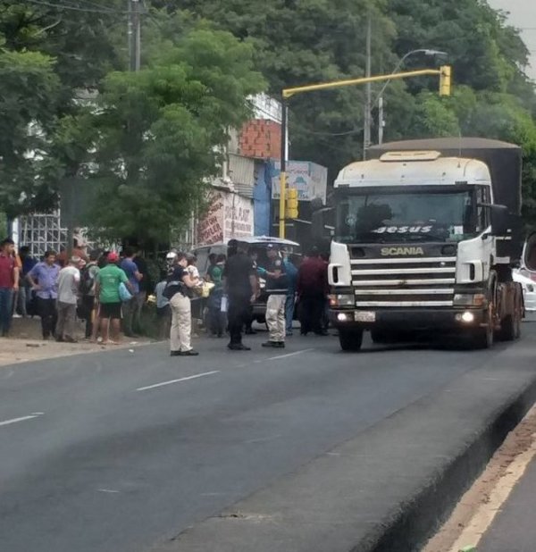 Choque fatal en Fernando de la Mora | Paraguay en Noticias