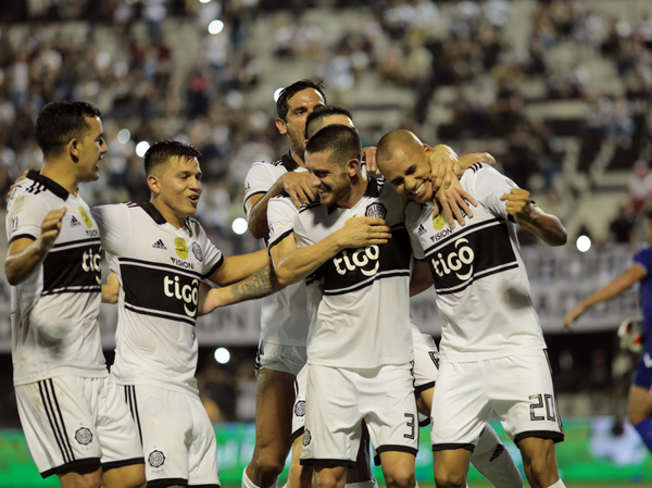 Olimpia manda en Para Uno y se mantiene como único puntero