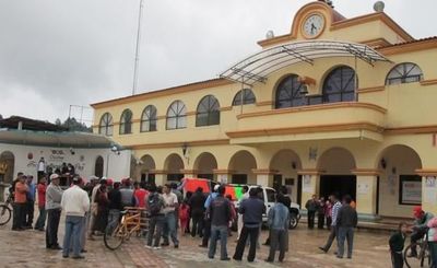 Poblado indígena del sur de México elige a su alcalde a mano alzada - Internacionales - ABC Color