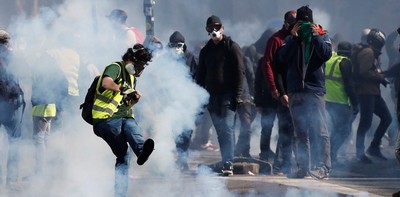 Batalla campal en Francia por otra movilización de “chalecos amarillos” - ADN Paraguayo