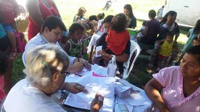 Brindan atención médica a más de 3.600 damnificados - ADN Paraguayo