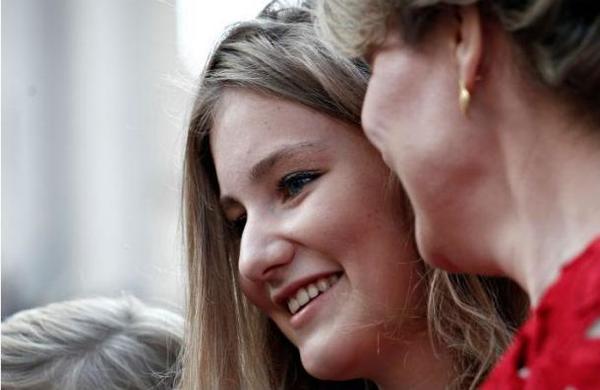 La princesa heredera de Bélgica renuncia a su paga estatal de un millón de euros - C9N