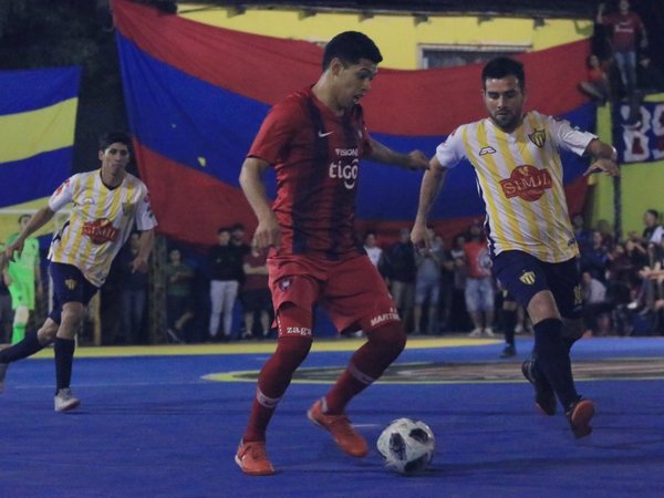 Cerro y Olimpia lideran en futsal