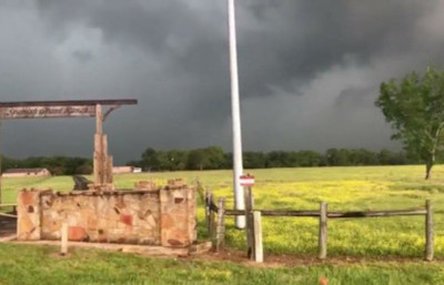 Al menos tres muertos por el paso de tornados en el sur de EE.UU. - Radio 1000 AM