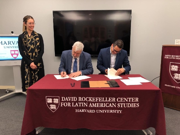 Investigadores paraguayos podrán acceder a estancias en centro de Harvard | .::Agencia IP::.