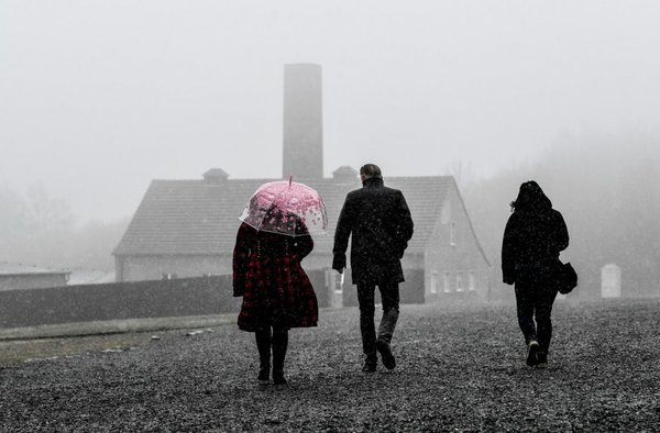 MUNDO | Alemania recuerda la liberación de campo nazi de Buchenwald