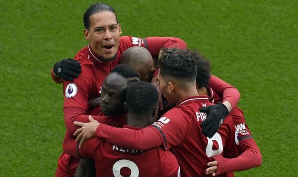 City y Liverpool mantienen su duelo por el título