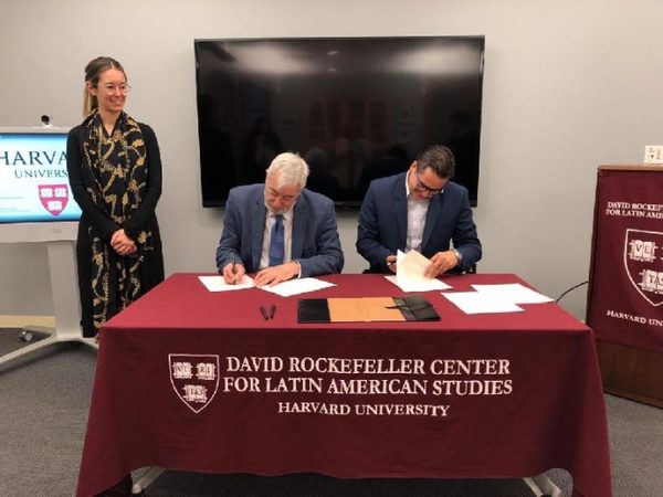 Investigadores paraguayos podrán acceder a plazas en Harvard » Ñanduti