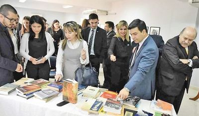 Brasil donó un lote de libros